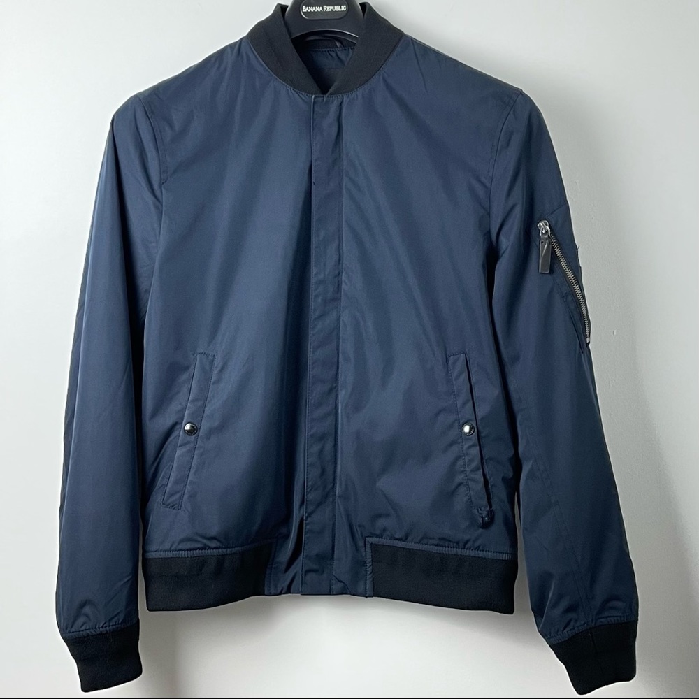Banana Republic Men's Navy Blue Water Resistant Bomber Jacket Size Medium
